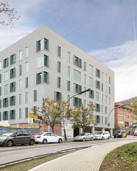31 套社会住房单元丨西班牙巴塞罗那