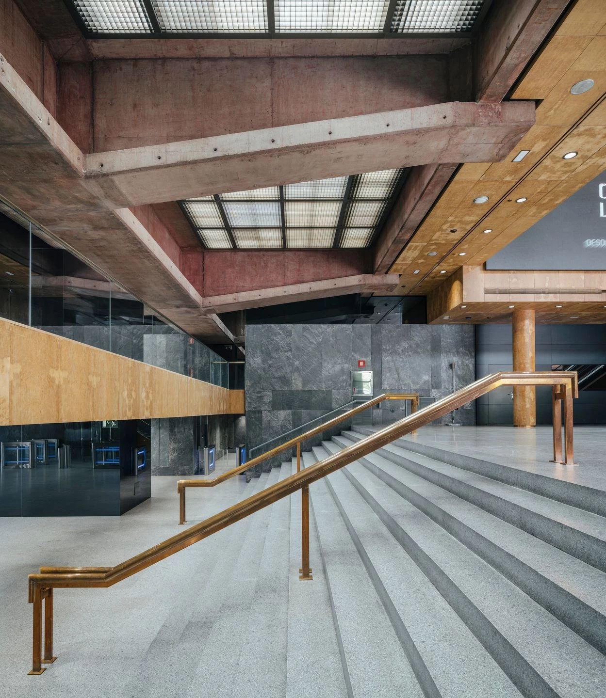 致敬经典 | 马德里 Castellana 81 塔楼的极致修复-16