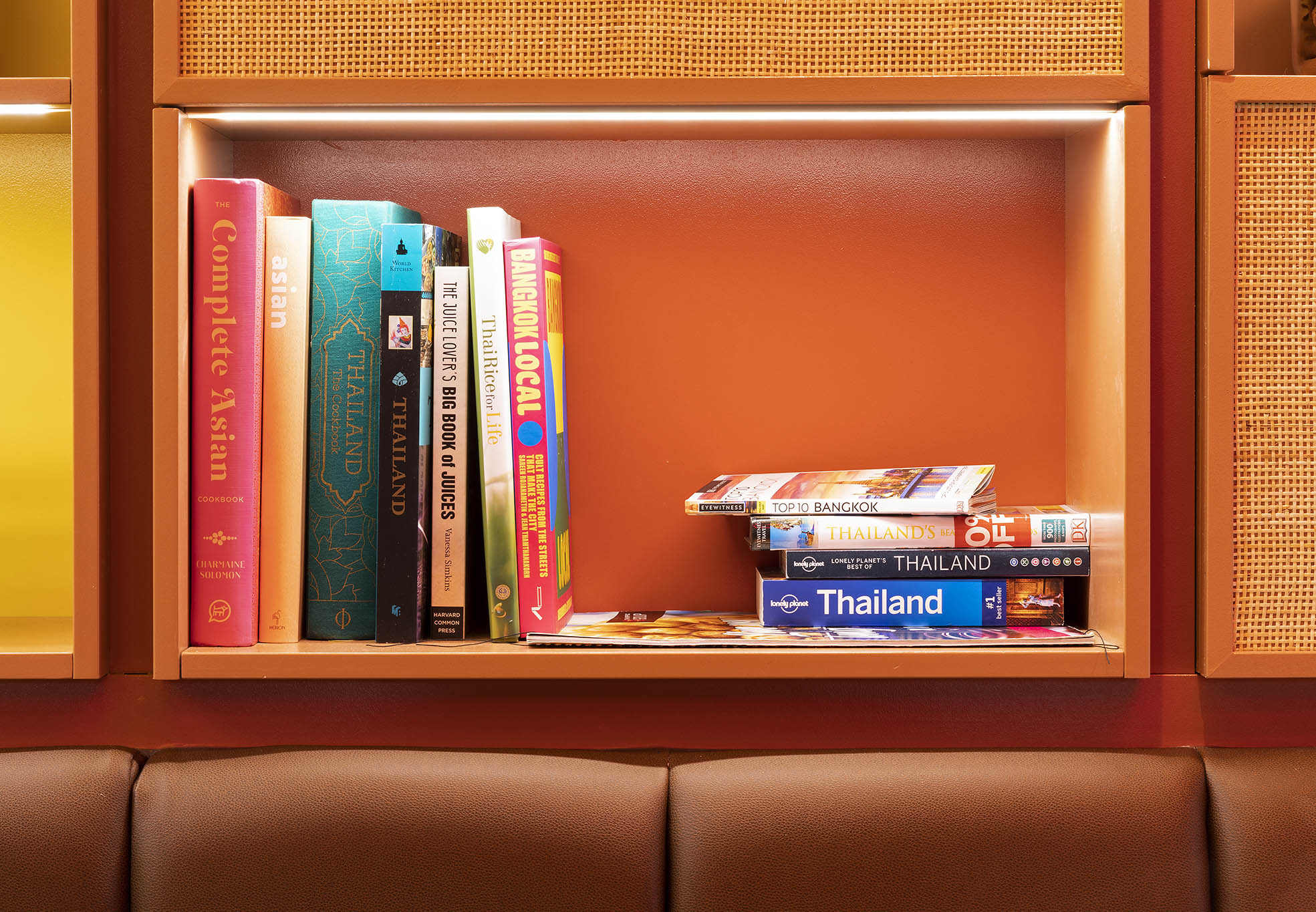 Thairiffic 餐厅 · 现代工业风格的泰国街美食空间丨澳大利亚-10