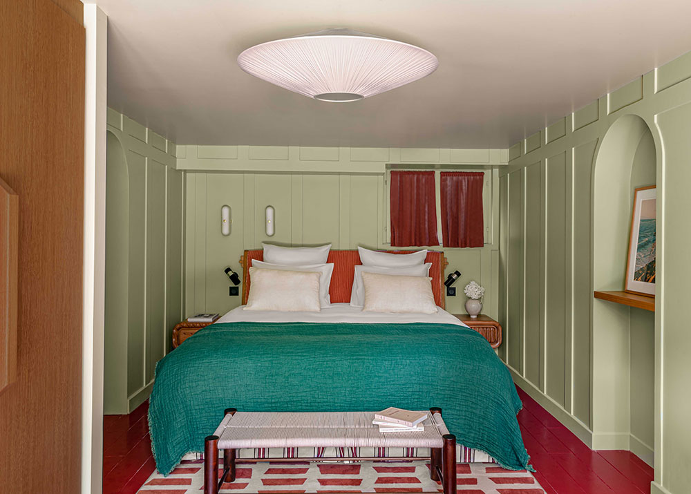 在法国美丽的宾馆设计中运用色彩和装饰进行创作-16