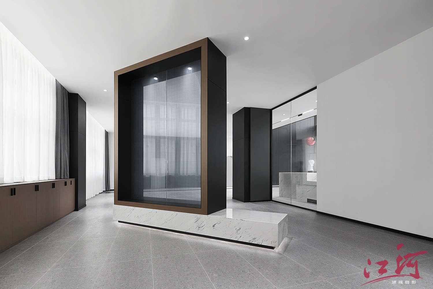 珠海办公楼拍摄 | 现代简约设计风格引领办公空间新潮流-6