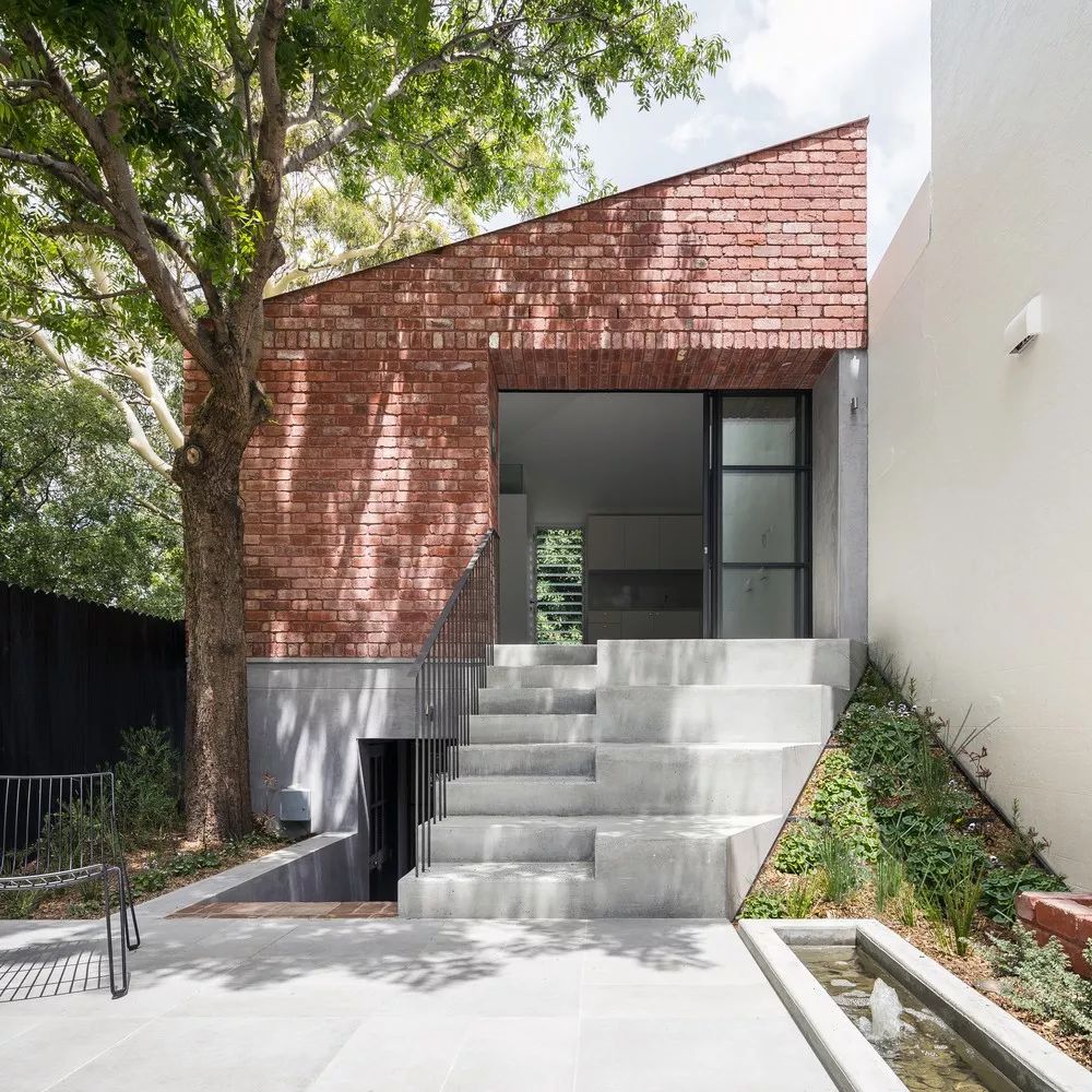 悉尼 Glebe Red 民宿 | 一屋二世界，打造心动景观空间-11