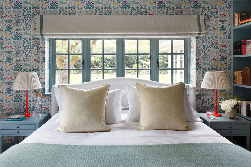 "粉色英式乡村小屋 | 传统与现代的完美融合"-9