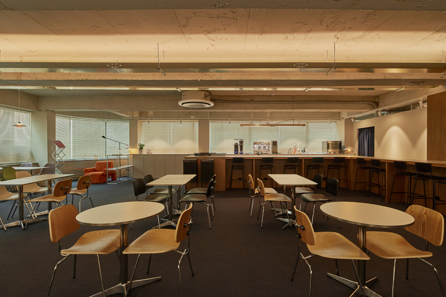 木质感卧室设计，打造温馨舒适空间-2