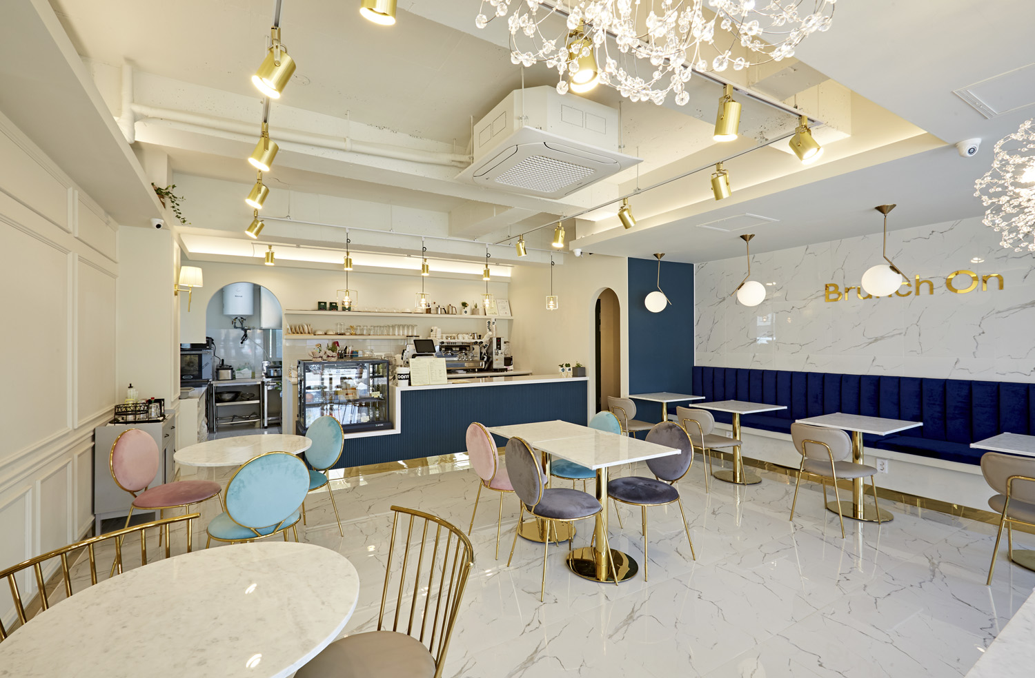 现代简约风 20 平咖啡馆设计-3