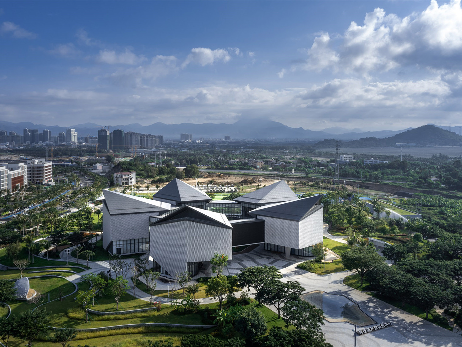 三亚崖州湾科技城产业促进中心丨中国三亚丨Gensler-3