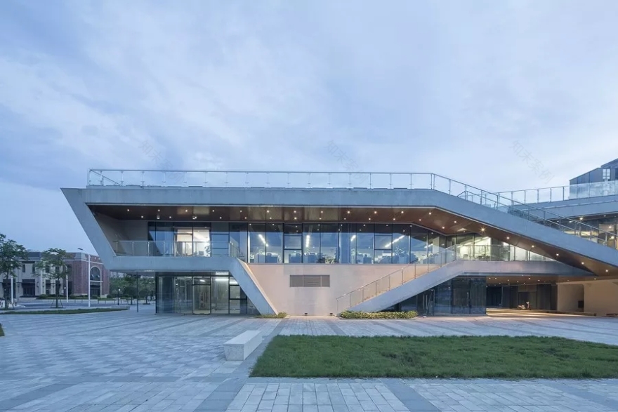 南昌世茂水城云中心丨中国南昌-6