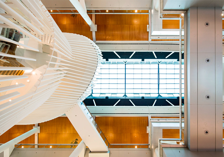 AL  MUHALLABPLEX 购物中心丨AUREOLIGHTING,SARALEALVINAS-1