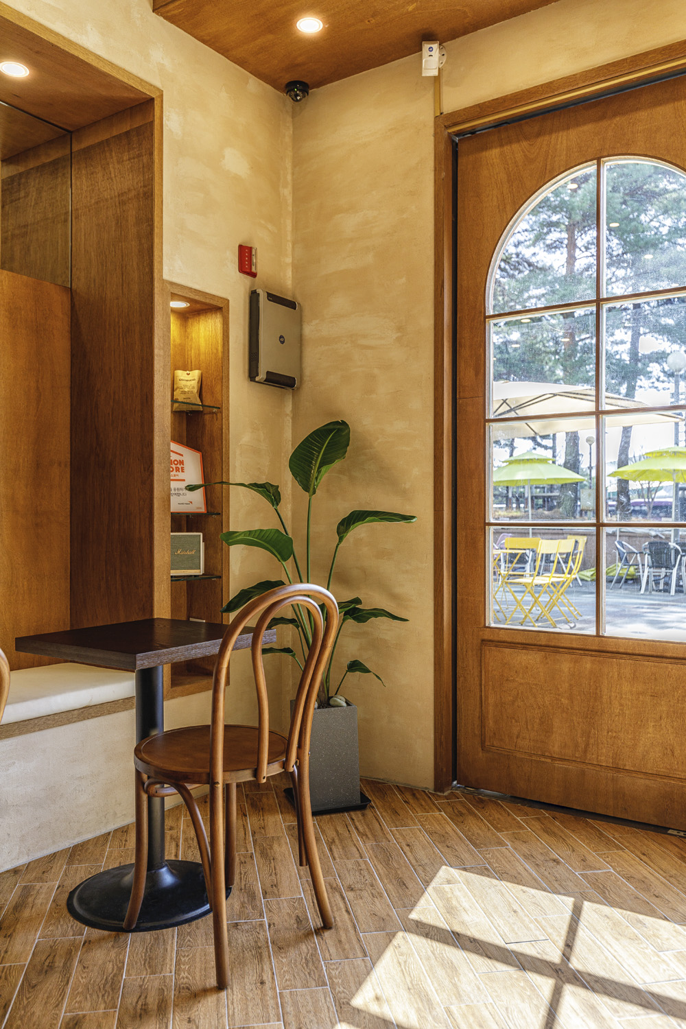 12 平温馨舒适餐厅翻新设计-15