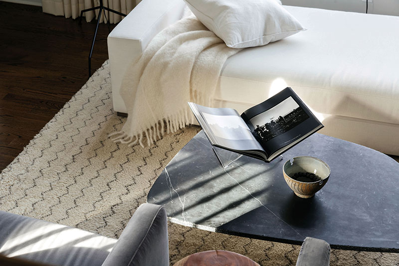 纽约设计师打造长岛黑白家居空间-6