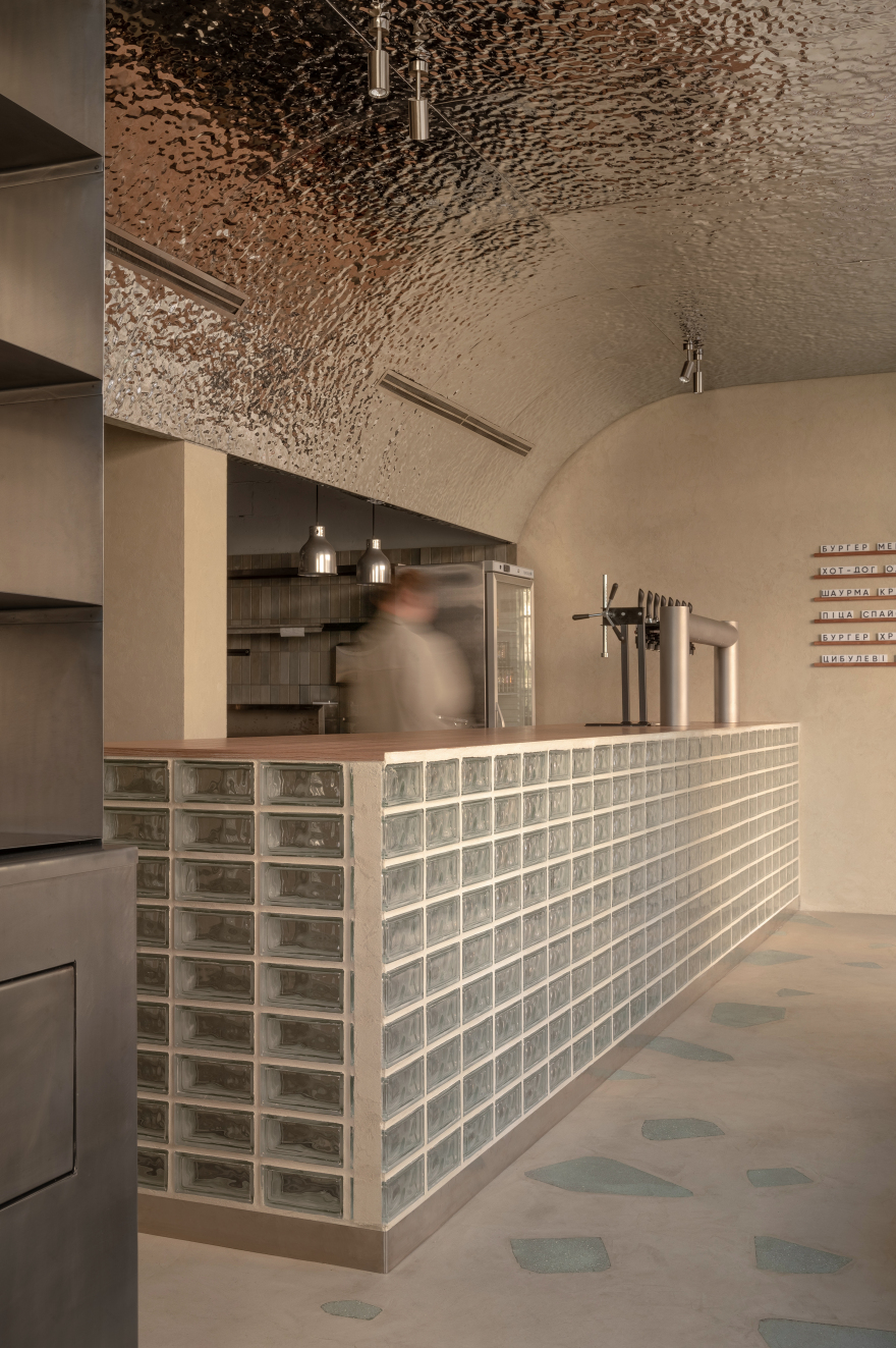 梅瓦点(注:MEVA可能是特定的品牌、名称等,如果有更多背景信息,翻译会更精准) 丨乌克兰基辅-16