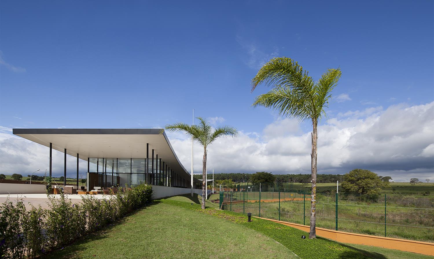 巴西 ALP Bauru 住宅区 | 极简主义与环保材料的完美结合-6