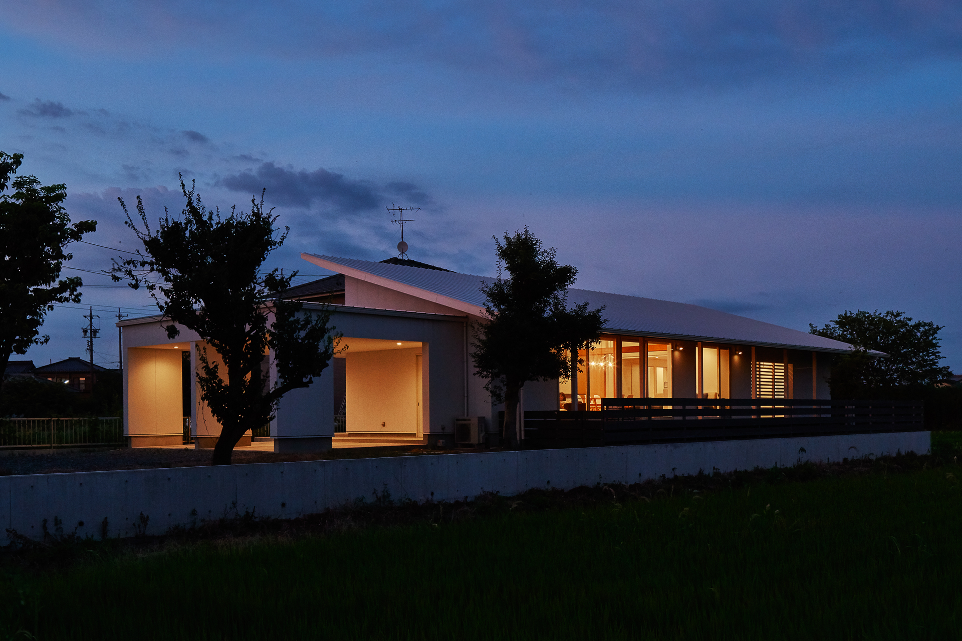 卡瓦哈拉之家——现代简约的私人住宅设计-3