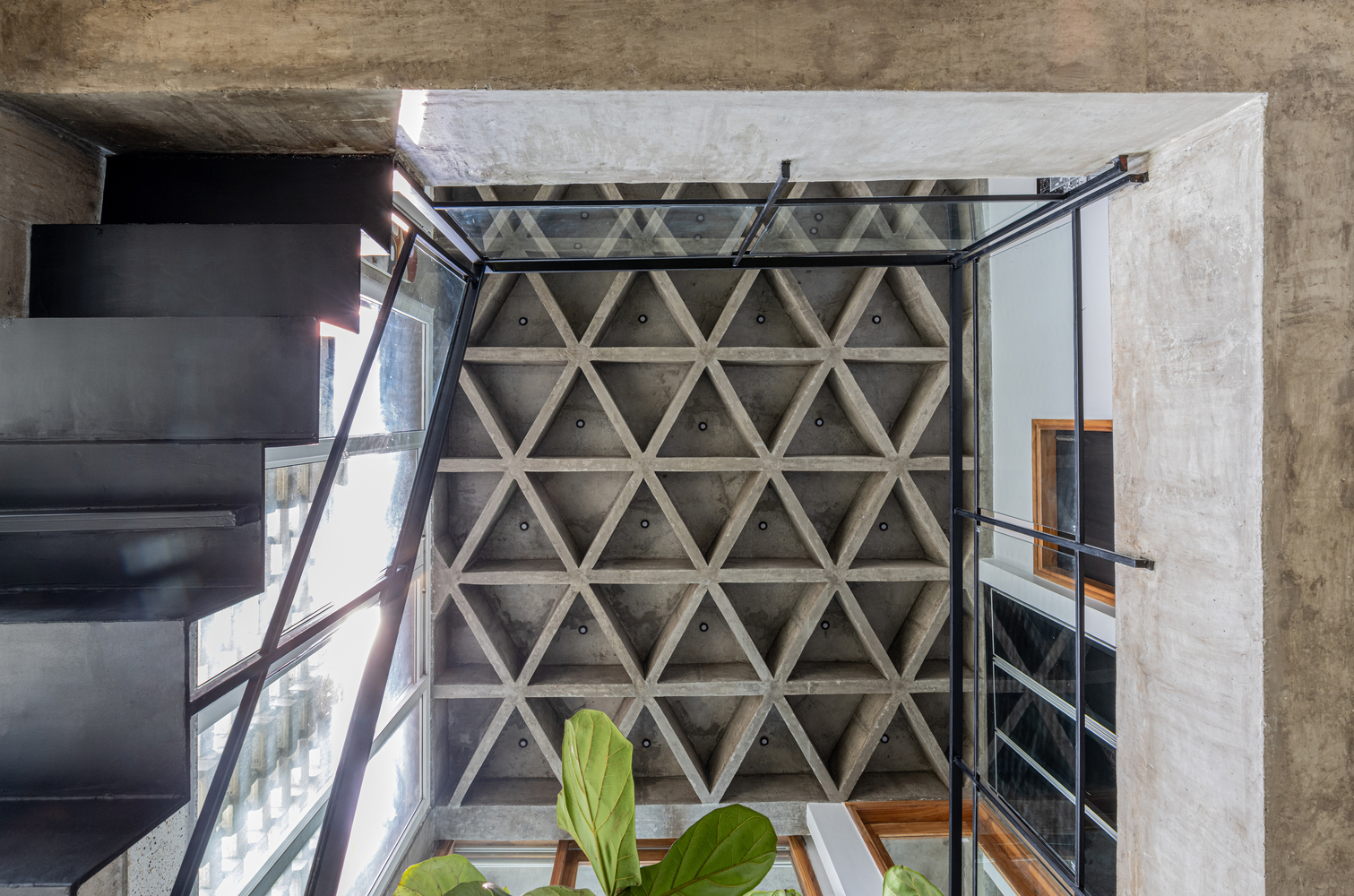 双家庭住宅的通透设计-48