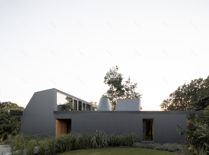 湖边有房子的露台丨波兰丨UGO Architecture-20