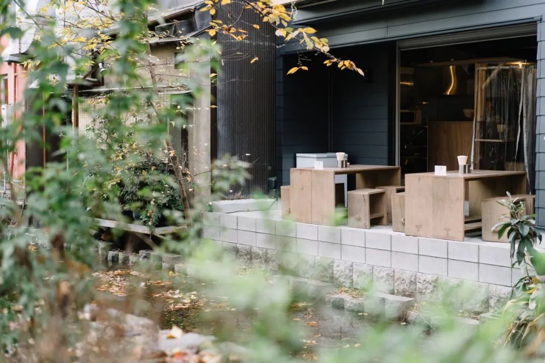 京都河畔“古老而新颖”的日本拉面餐厅丨日本京都-19