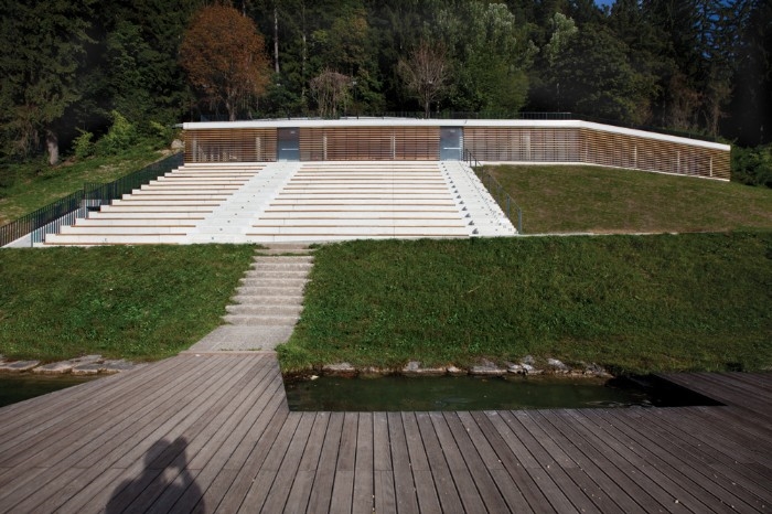 布莱德赛艇中心——融入自然的赛艇场地-9