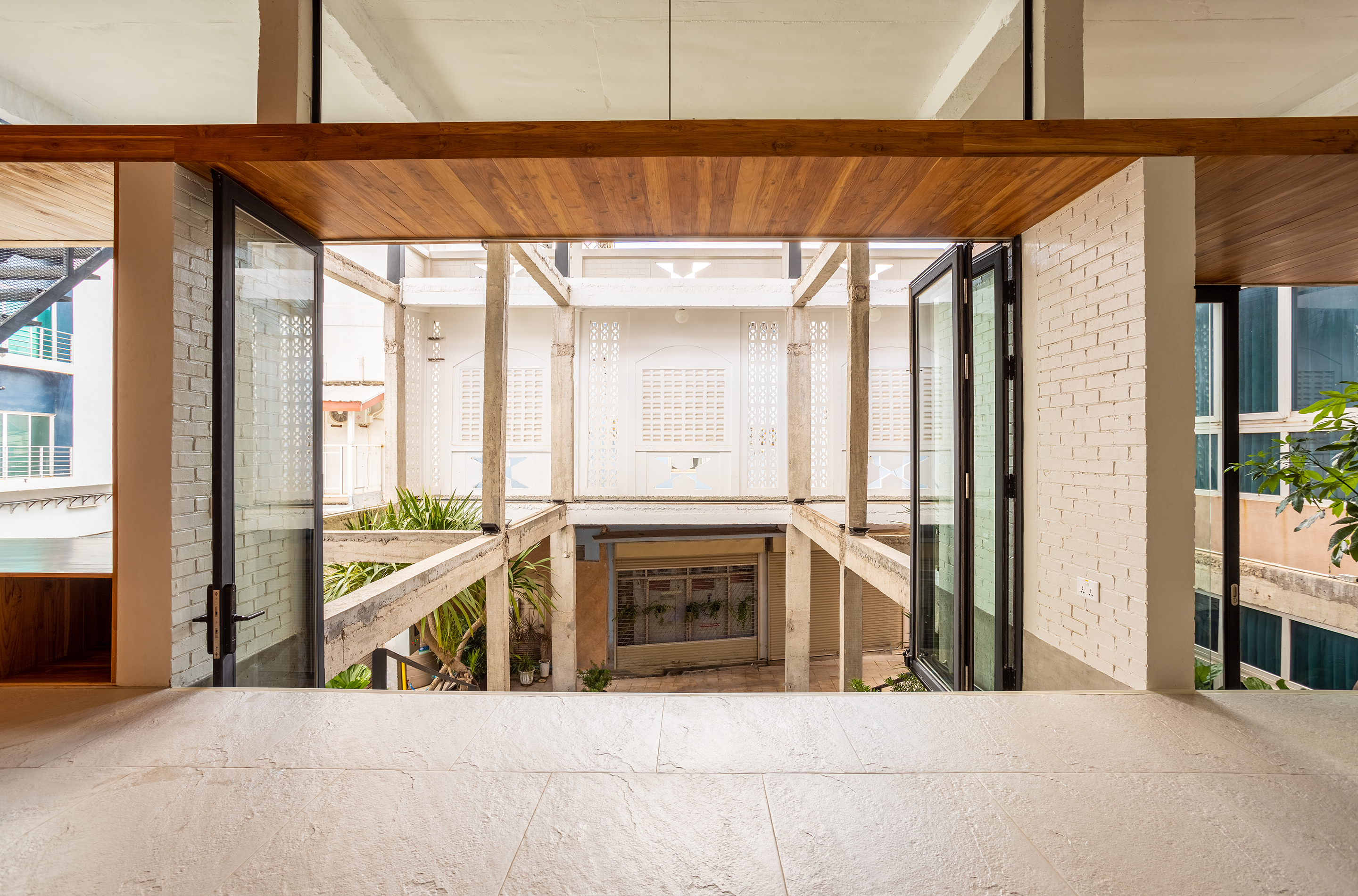 “S·O·S“雕塑空间 · SAOLA 建筑师的家庭住宅改造丨SAOLA ARCHITECTS-38