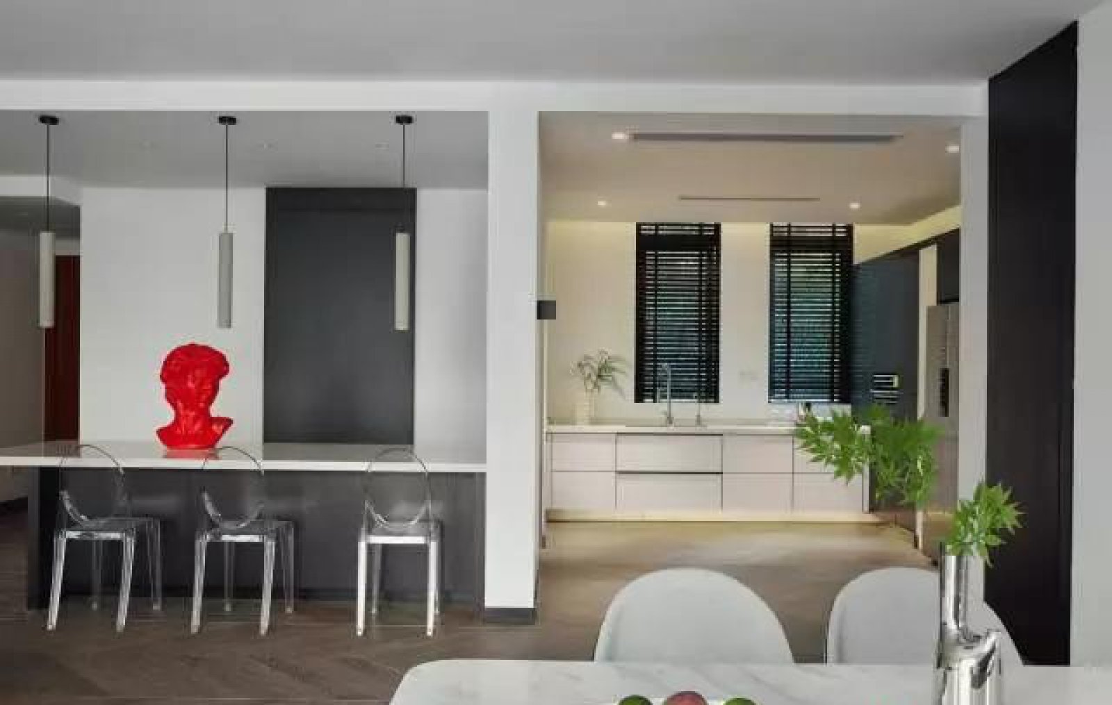 重庆双宝设计机构 | 300m²黑白灰极简设计,释放空间自由-10