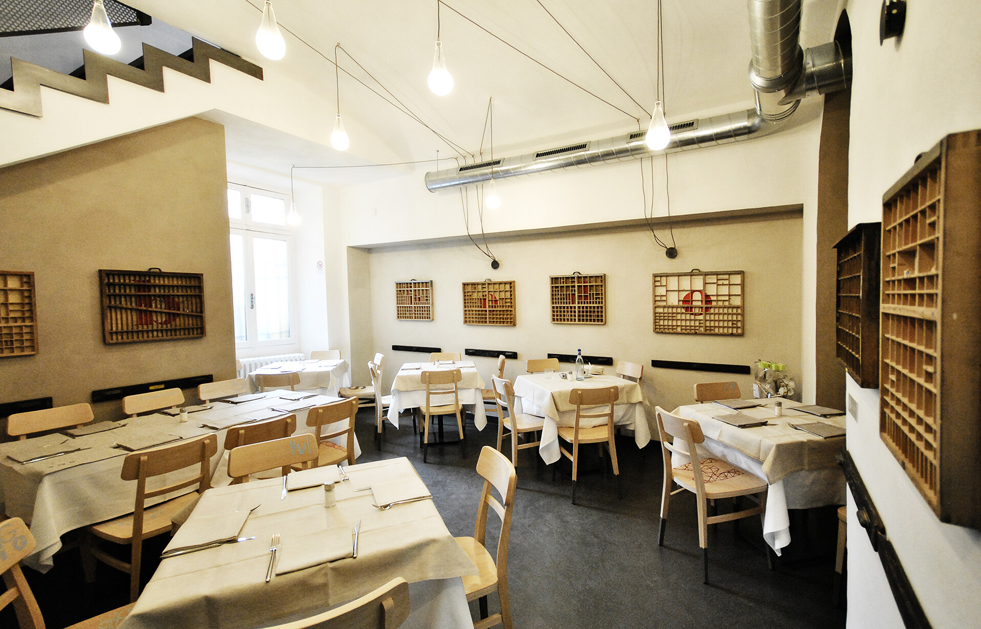 字里行间,手工精神的餐饮空间-25