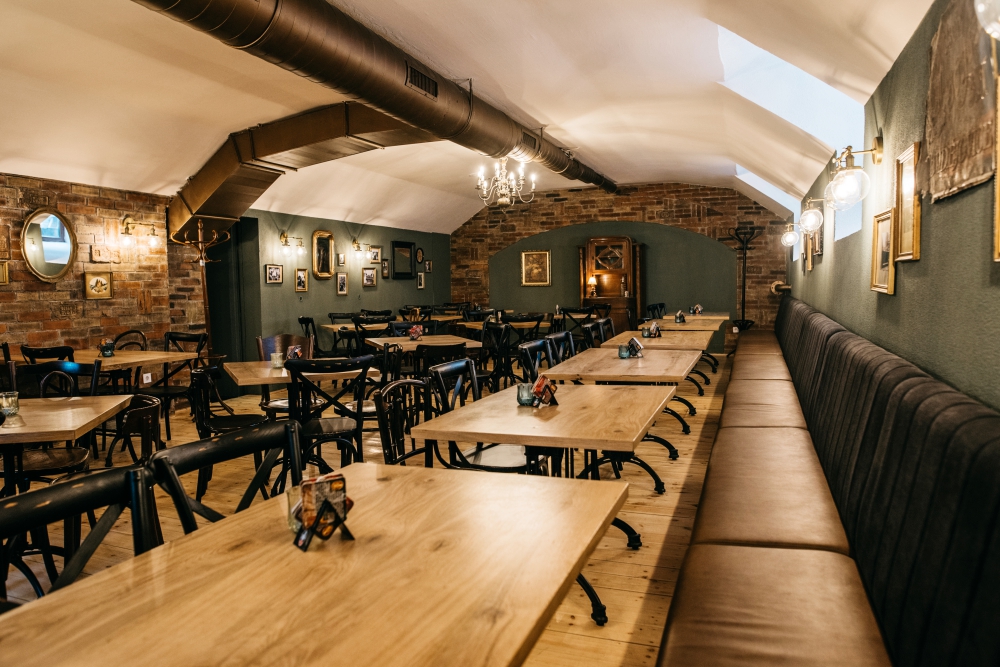 从地中海餐厅改造为经典酒馆-70