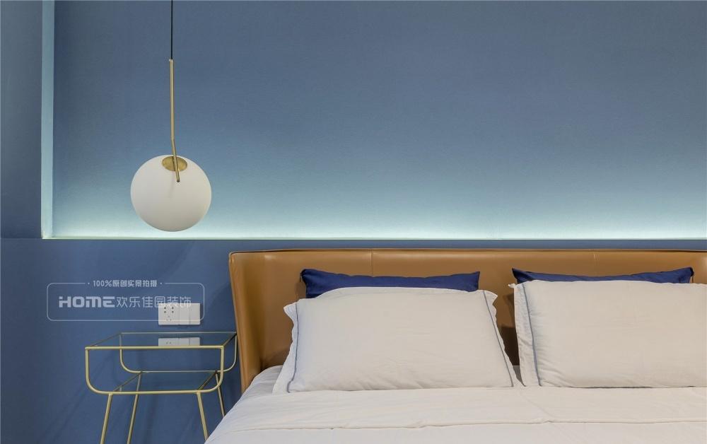 灰色调北欧风,打造花艺 90 后夫妇的诗意家居-33