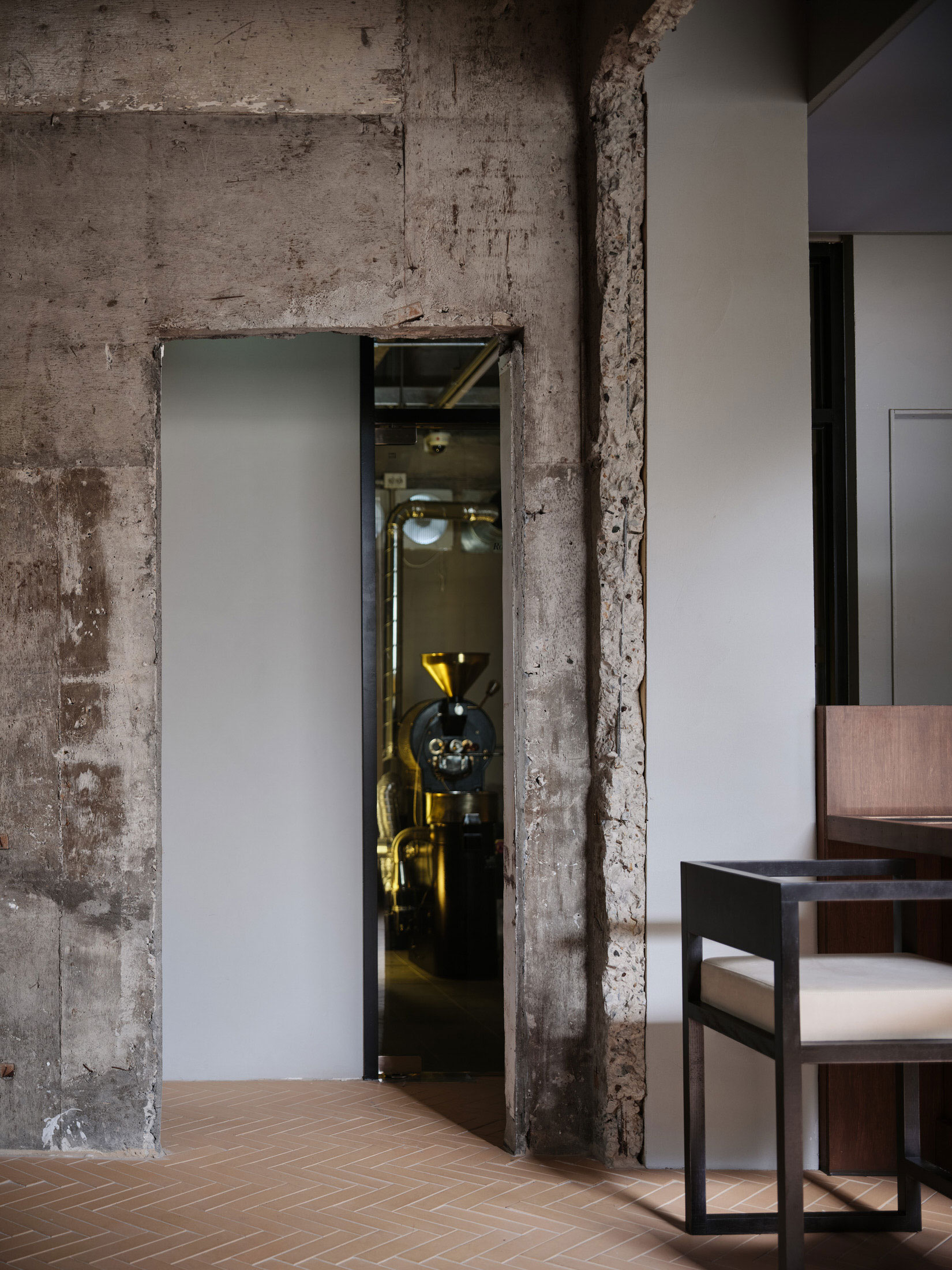 首尔欧式咖啡馆丨韩国首尔丨釜山 Design by 83-35