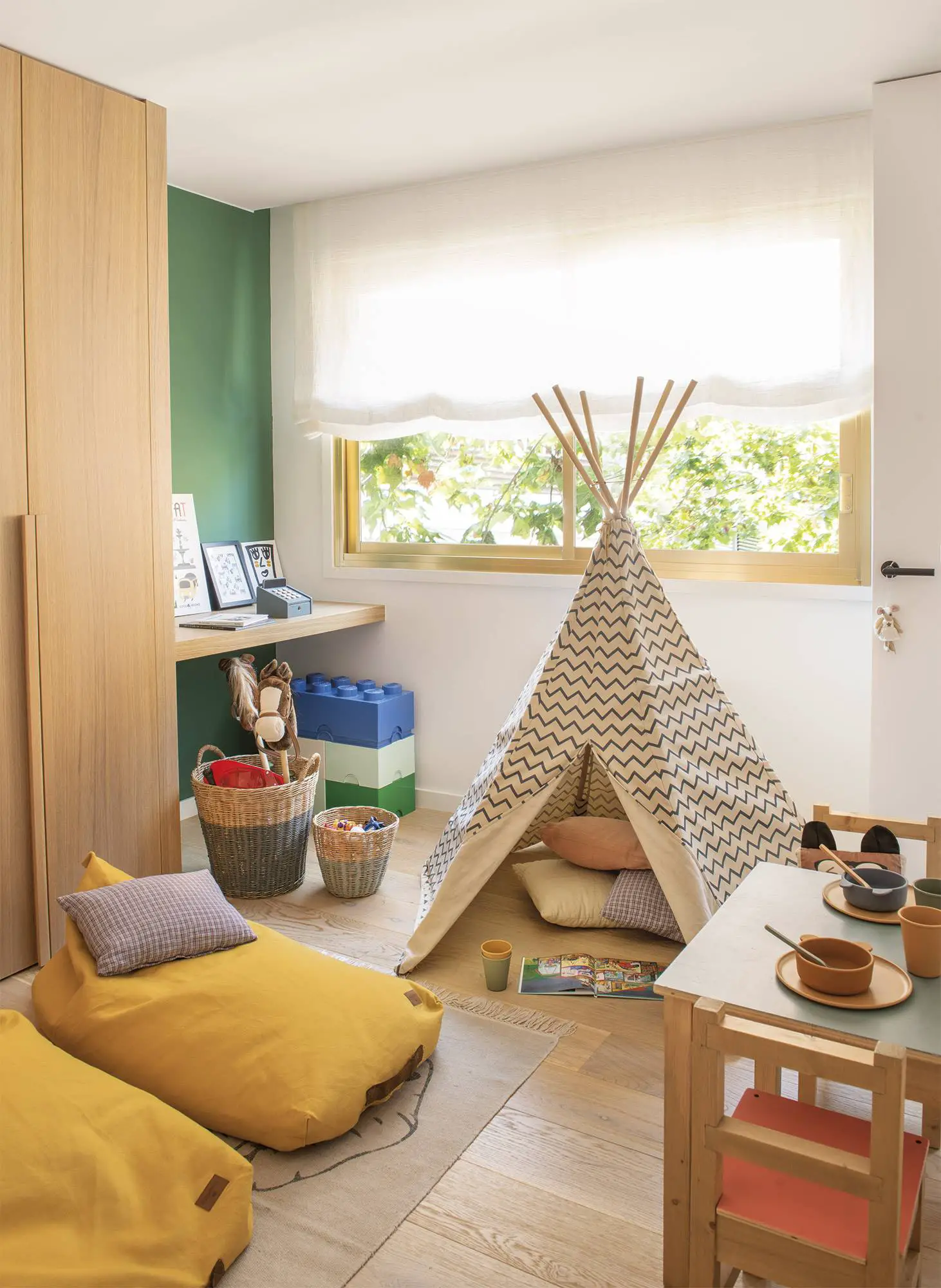 巴塞罗那一位建筑师翻新的一个开放式且现代化的公寓-11