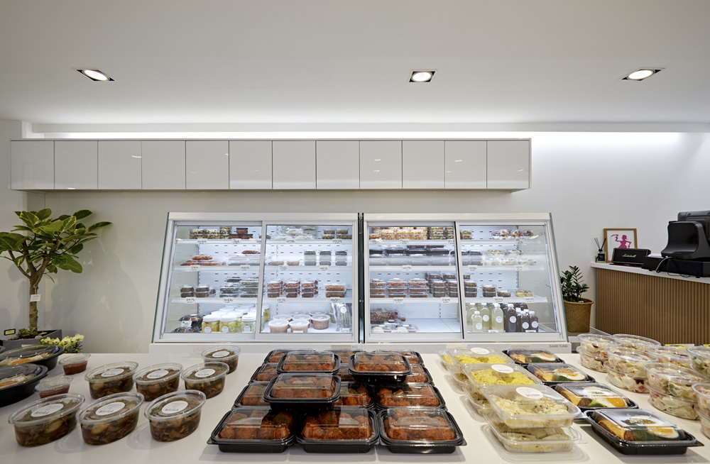 15 坪极简双色调餐厅设计，打造清爽美食空间-6