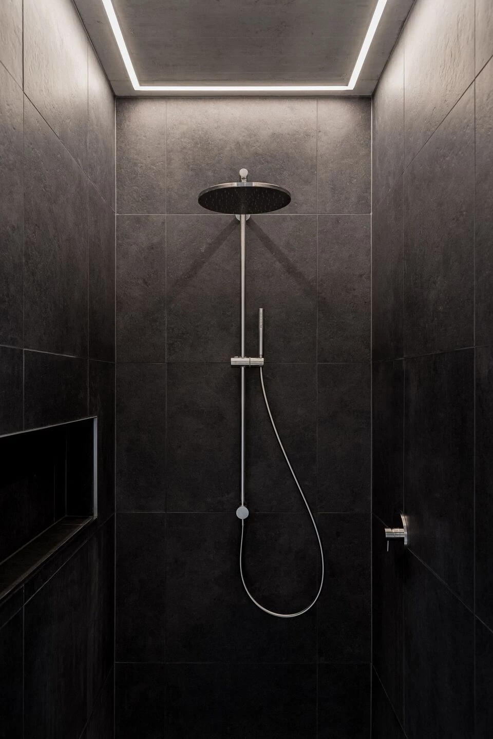 LIA – 在黑色墙壁后面丨Austria丨STEINBAUER architektur+design-28