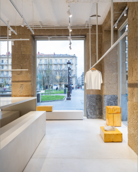 Thinking MU store by Pensando en blanco