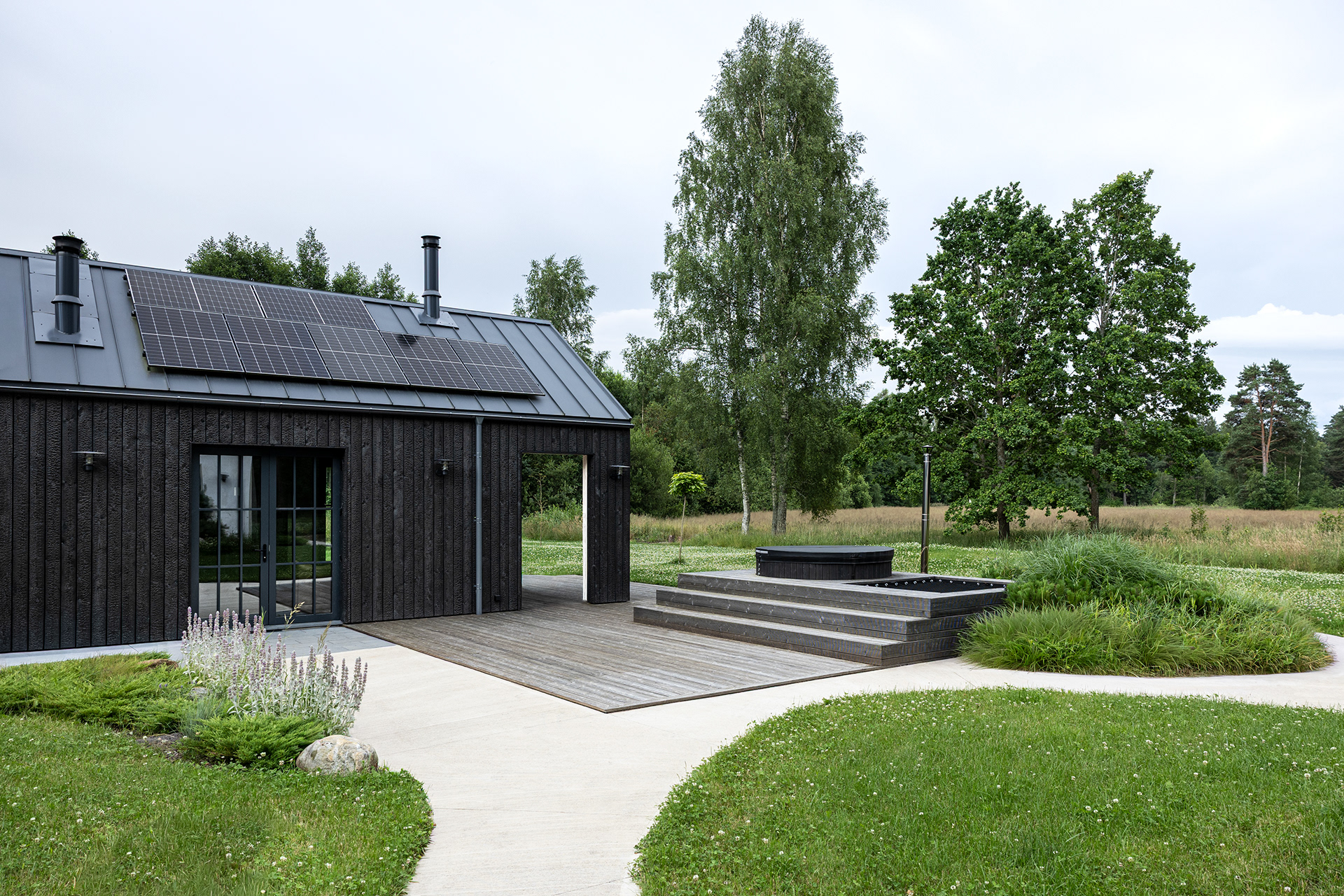 拉脱维亚恩古雷私人花园设计丨景观建筑师Agnese Purvina-9