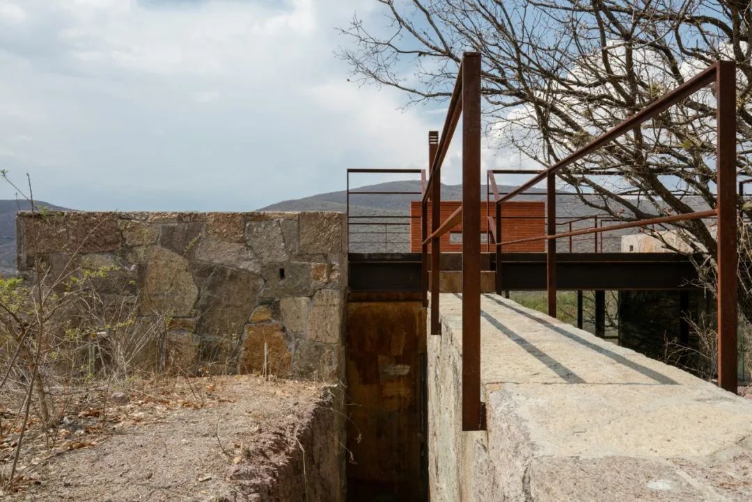 山间度假民宿 | 钢构++ 砖混结构，与自然共生-40