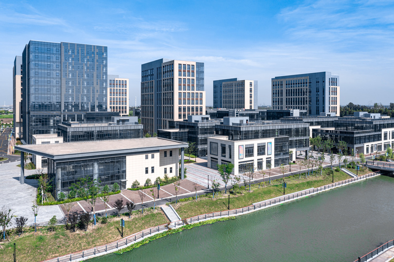 产业社区破局之路 · 智慧化,多元化,形象引领丨中国丨三益-103