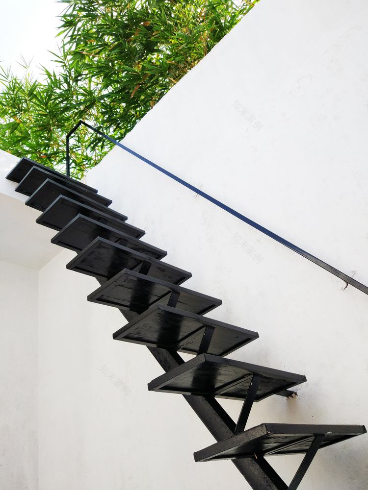 印度乡间绿意盎然的退休之家-23