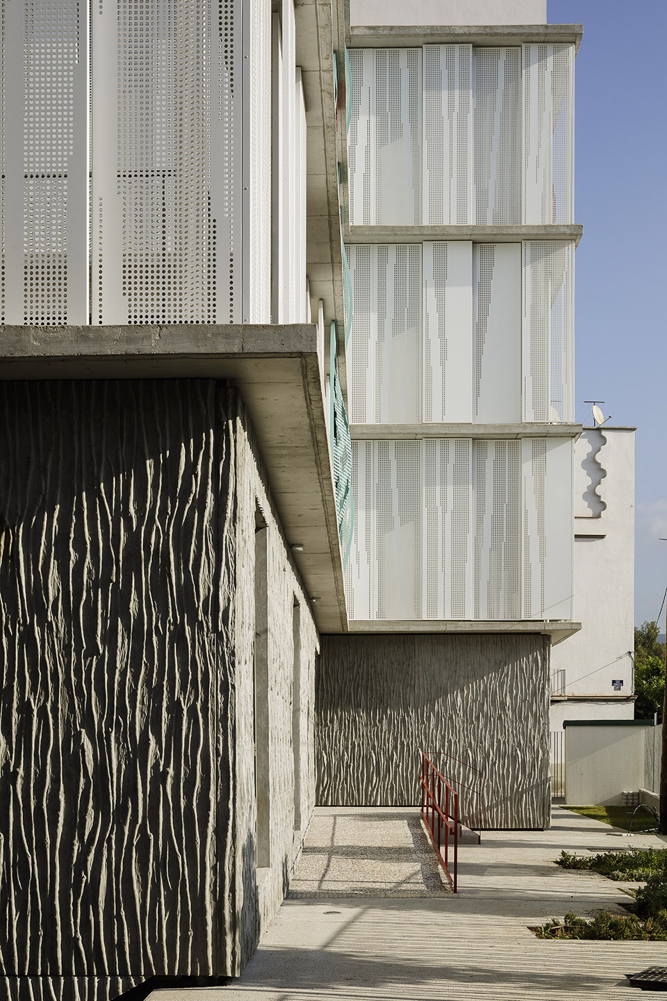 Malaga 红十字协会办公总部丨西班牙丨endosdedos® architecture-22