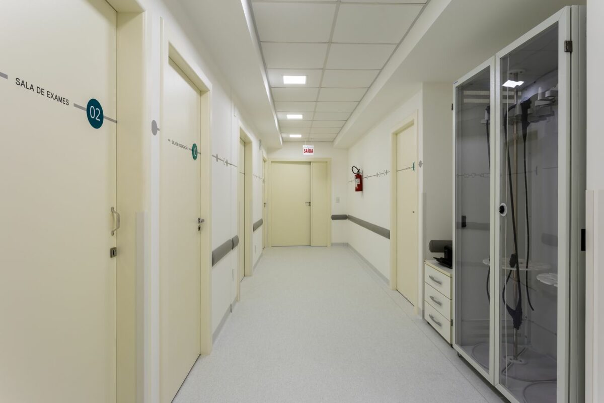 Clínica Dagostin - /STUDIOMDA - Wayfinding Design-7