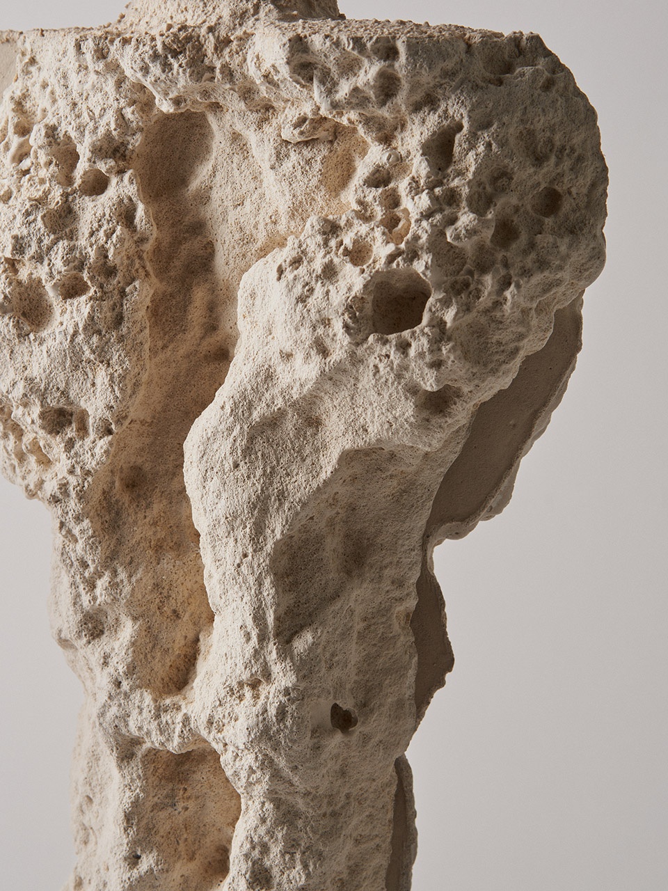 虚构侵蚀 · 家具与雕塑的完美融合-32