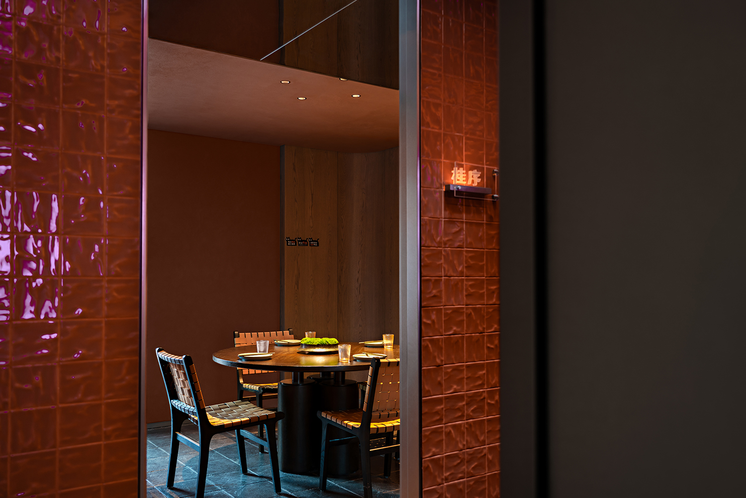 独一味·烤鱼丨中国北京丨IN.X屋里门外设计-29