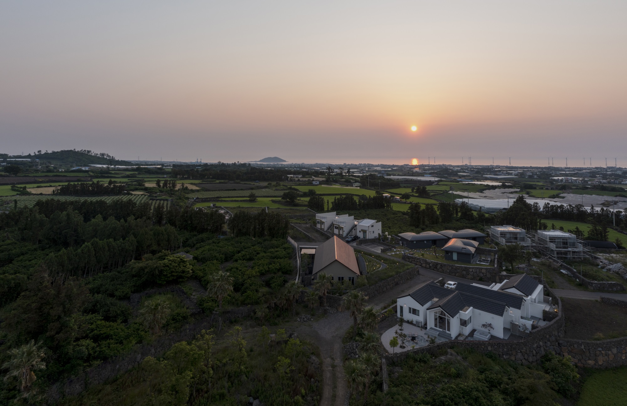 由于Watarstay并非常见词汇,不清楚其确切含义,无法提供准确翻译 丨韩国丨100A associates-5