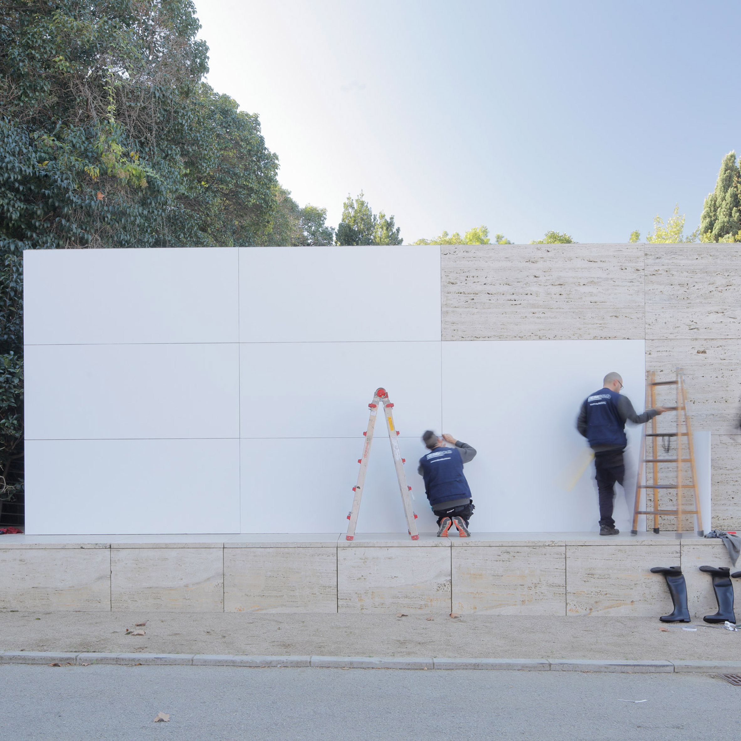 Mies van der Rohe's Barcelona Pavilion loses its marble walls-0