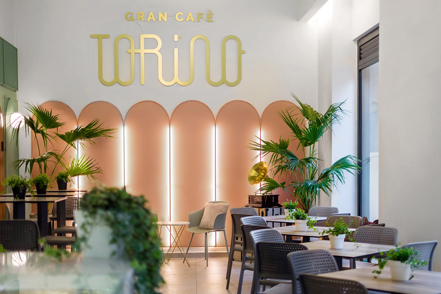 Puccio Collodoro Architetti 打造浪漫咖啡馆-19