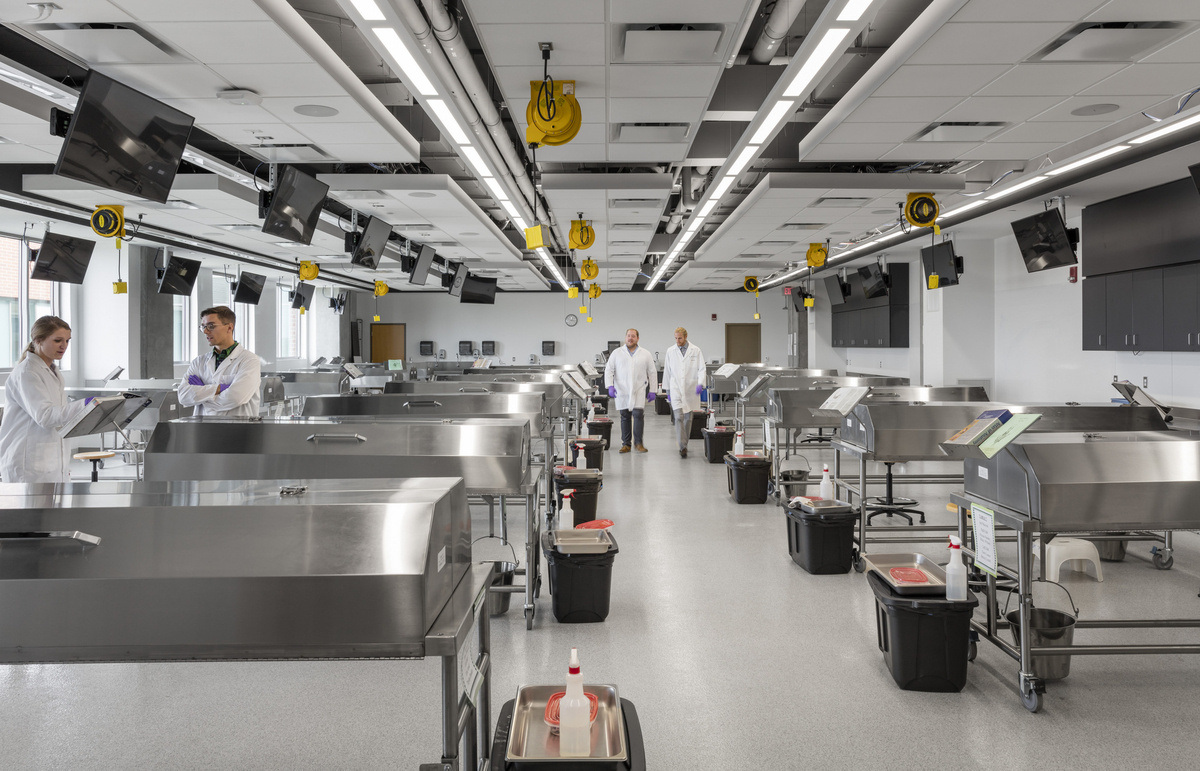 北达科他大学医学院+健康科学学院-30