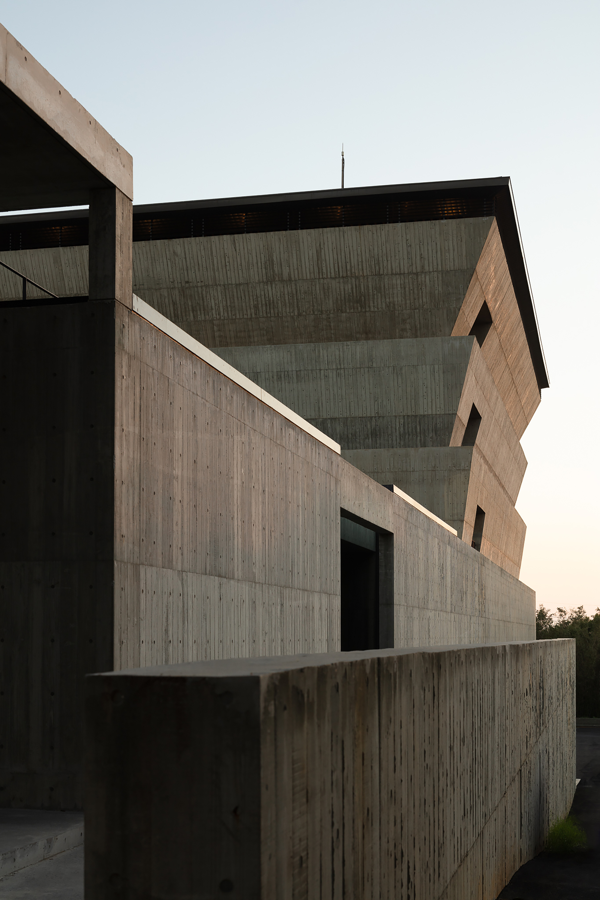 永恒之丘骨灰安置所丨中国台湾丨Behet Bondzio Lin Architekten-20