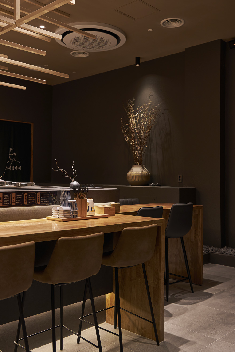 首尔高级旋转餐厅 | 室内设计之魅力-17