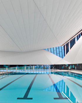 翡翠山休闲中心 (Emerald Hills Leisure Centre)