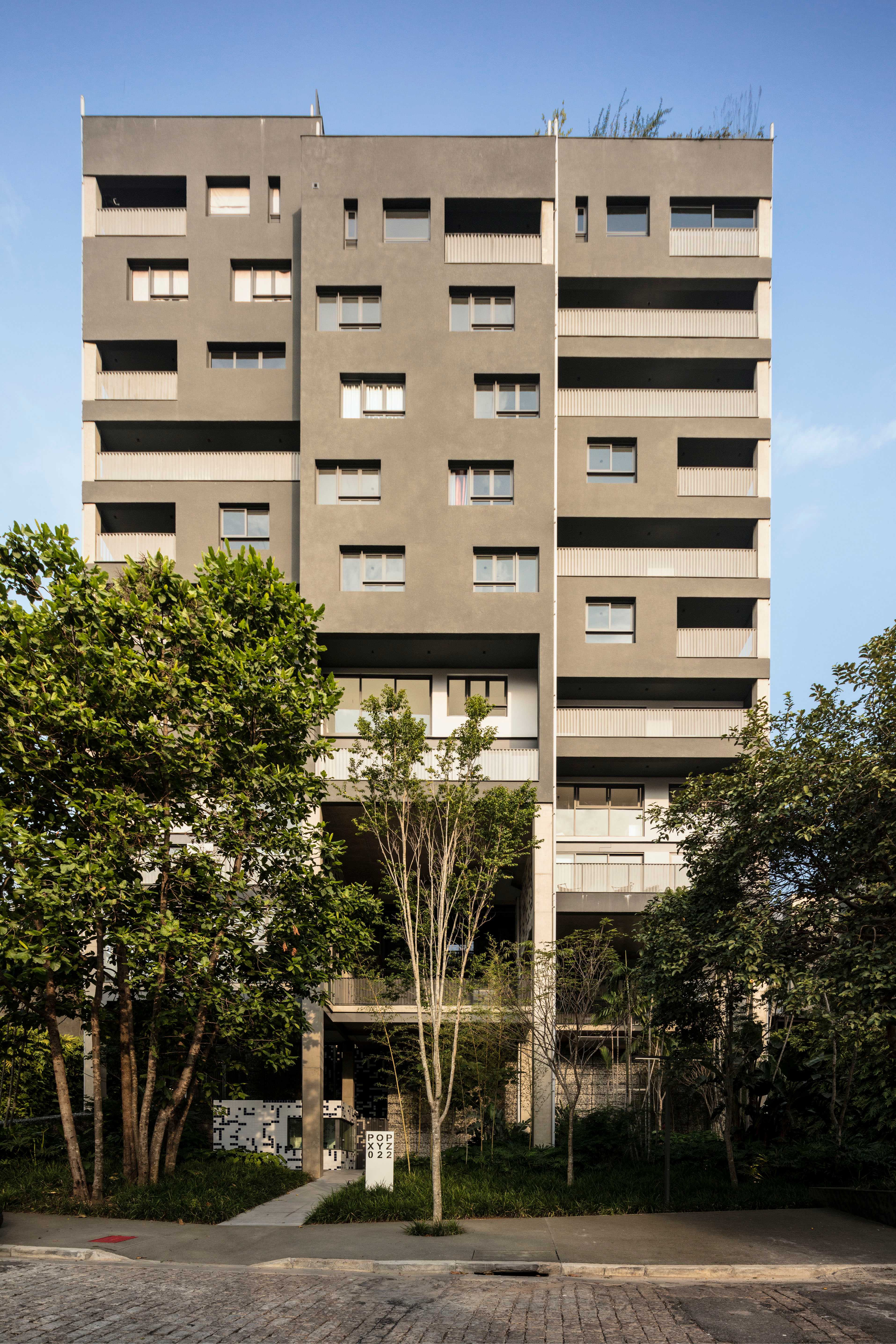 巴西 Vila Madalena 社区绿色住宅群-43