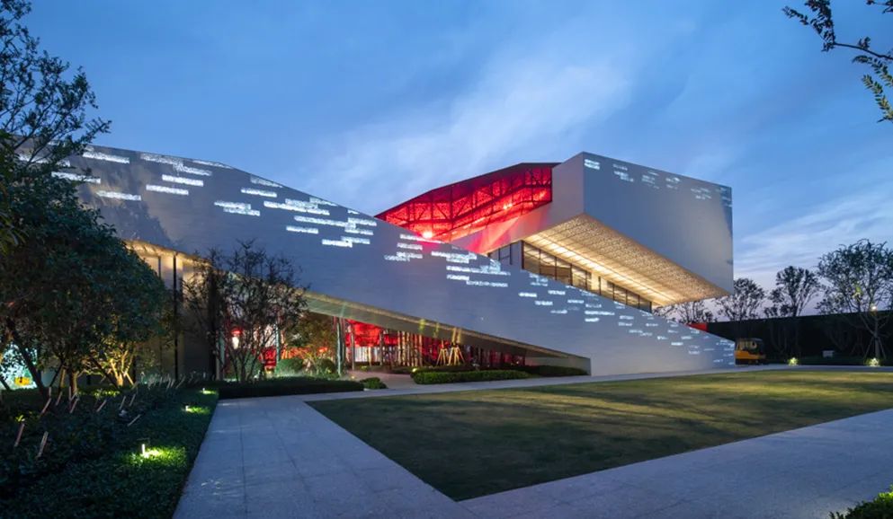 康桥·金信创业中心 | 云桥浮影,自然与艺术的完美融合-3