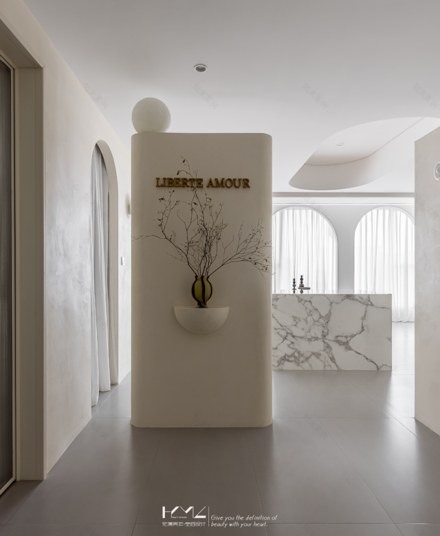 南京华侨广场花艺工作室丨中国南京丨花漾美作·空间设计-10