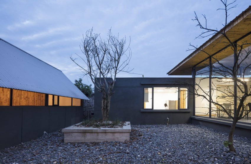 Unique and simple Rain House created by Describing Architecture Studio to blend traditional Chinese architecture and modern living 独具特色、简约的RainHouse，由描述建筑工作室，将中国传统建筑与现代生活融为一体。-13